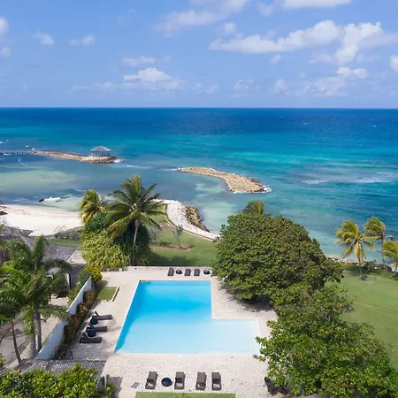 Nianna Coral Bay Deluxe Townhouse 1-3